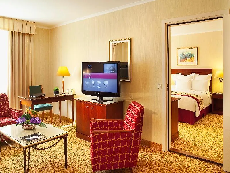 Paris Marriott Charles de Gaulle Airport Hotel Roissy-en-France 4*,