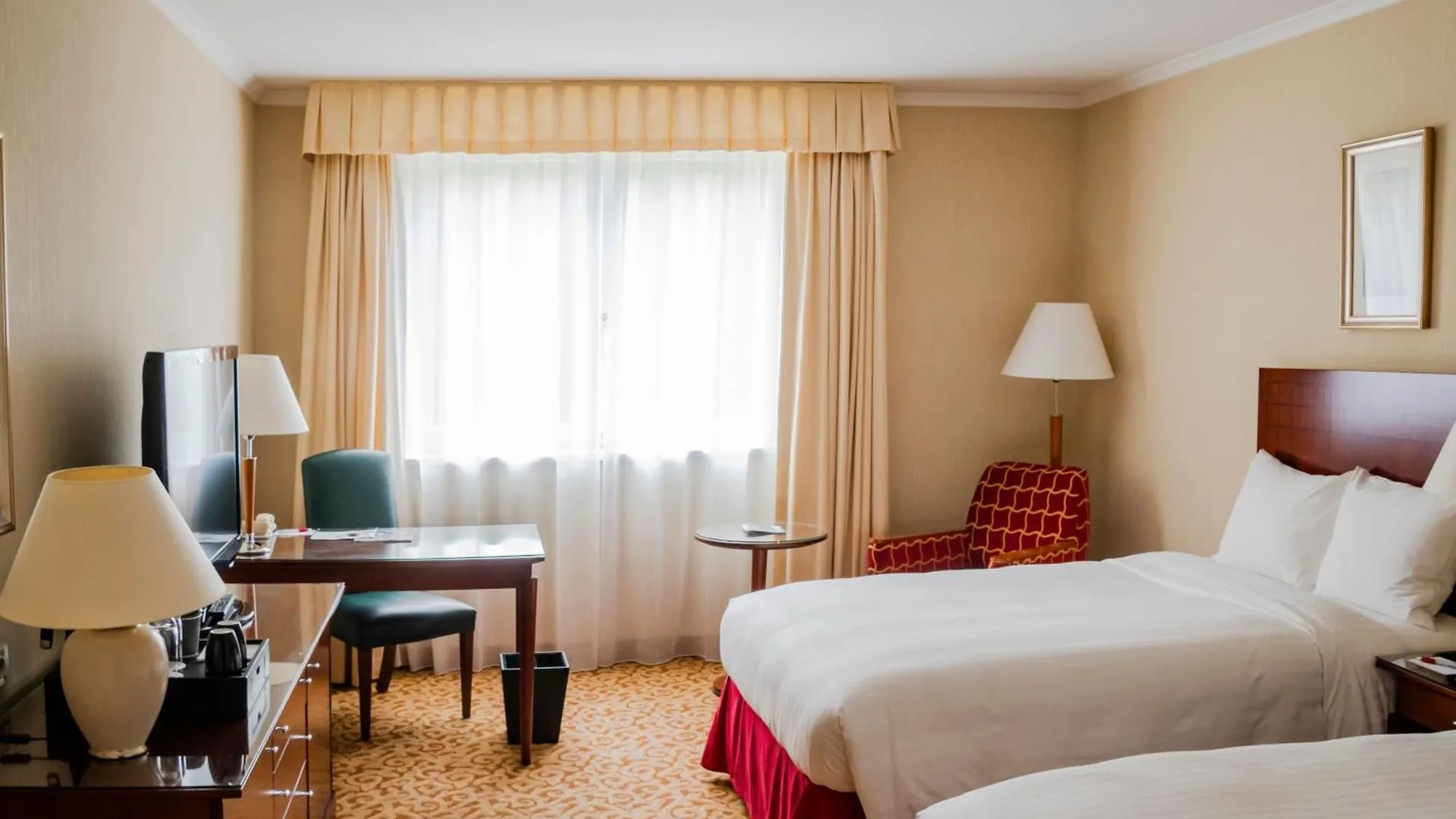 Paris Marriott Charles de Gaulle Airport Hotel Roissy-en-France 4*,
