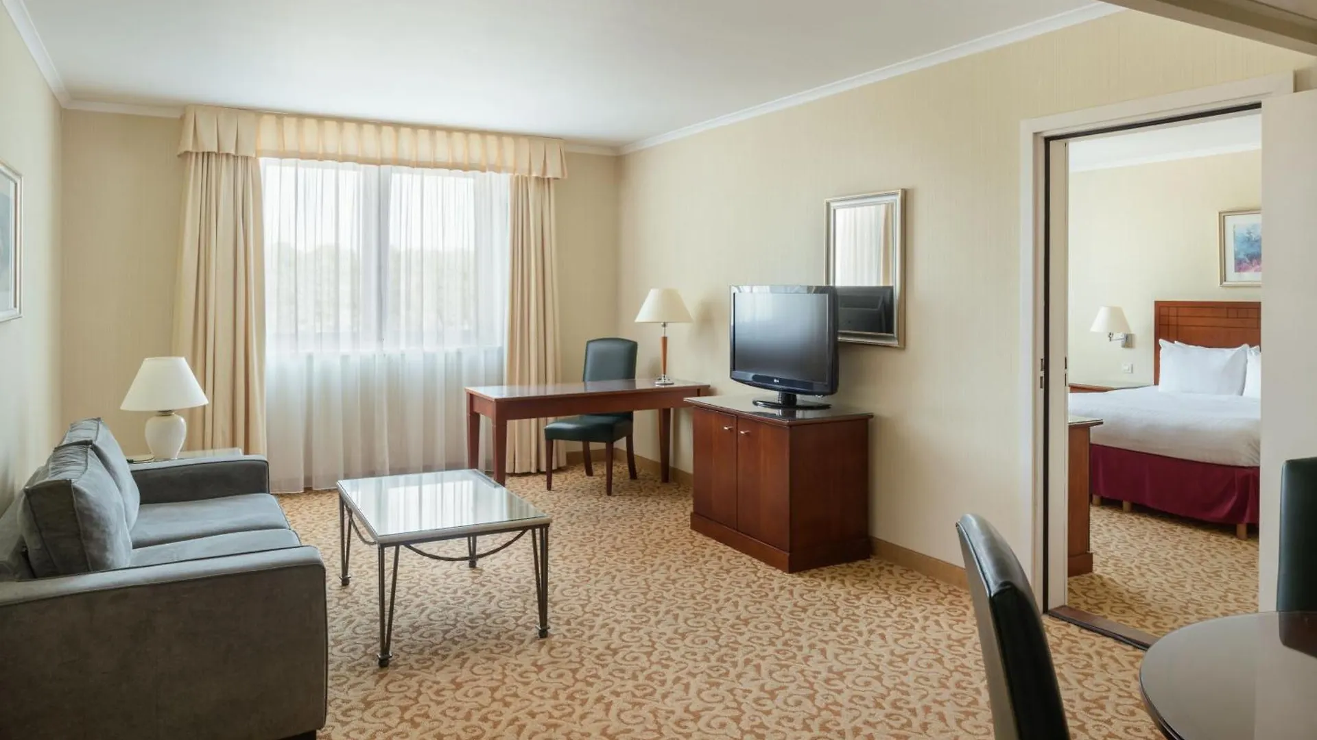 ****  Paris Marriott Charles de Gaulle Airport Hotel Roissy-en-France France
